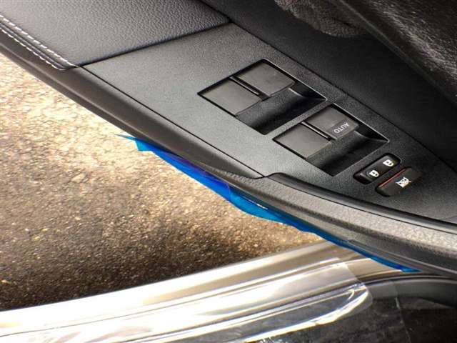 2017 Toyota Corolla SE 4dr Sedan CVT